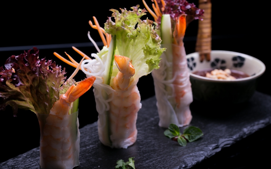 Спринг-роллы с морепродуктами