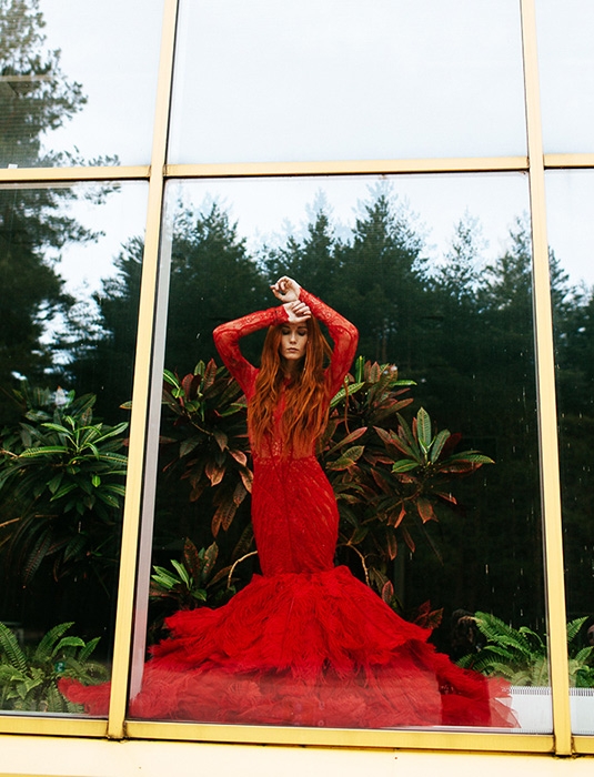 Съемка стилиста и телеведущей Саши Федоровой в платье Ольги — наш приз дизайнеру