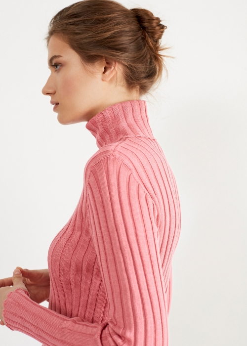 Mir Stores, 4900 руб. («Мыльная белка»)