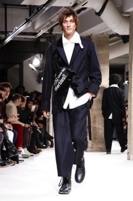 Тимур Симаков на показе Yohji Yamamoto