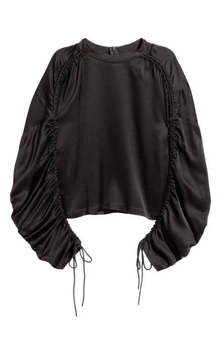H&M, 2 499 руб.