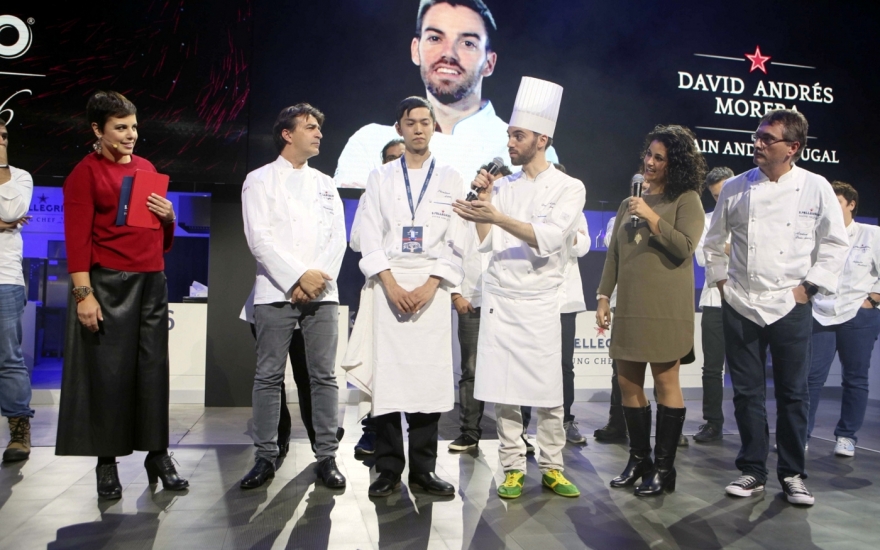 Финалисты Франции и Испании с менторами Янником Аллено и Андони Луисом Адурисом