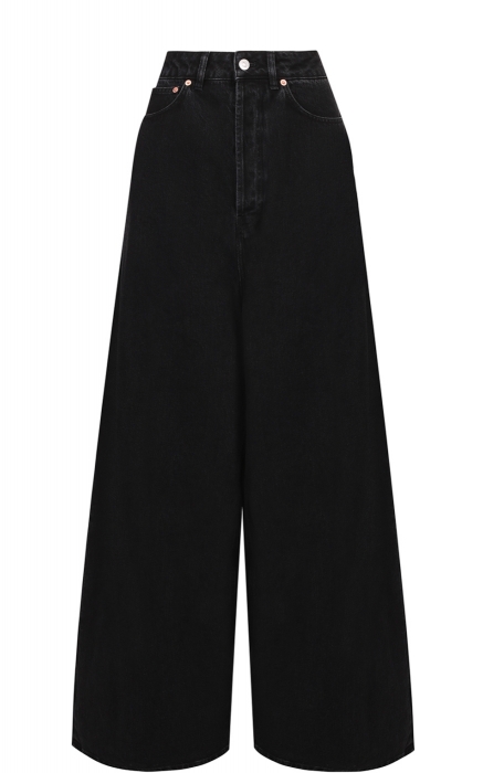 Balenciaga, 38200 руб. (ДЛТ)