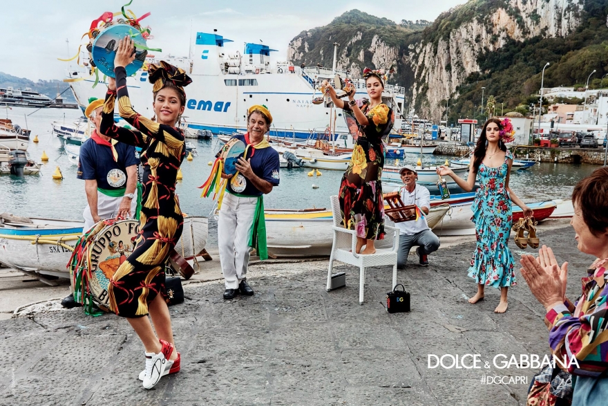 Реклама Dolce & Gabbana с 20-летней певицей Зендаей и 15-летней французской моделью Тилан Блондо