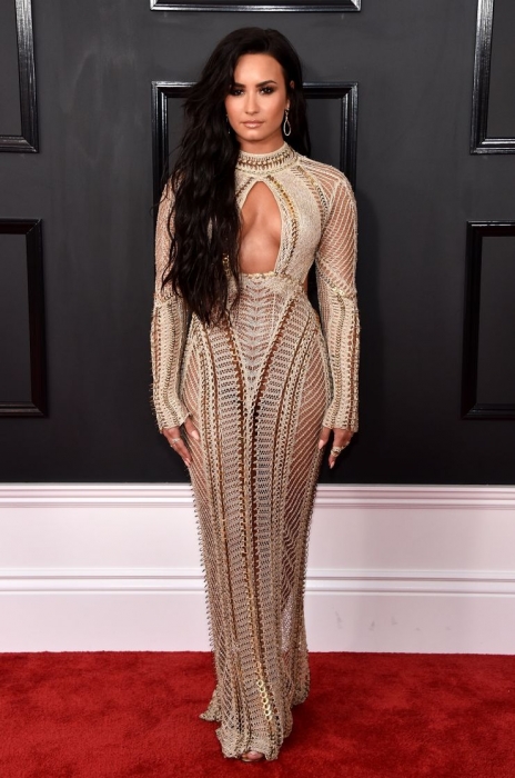 Деми Ловато в Julien MacDonald