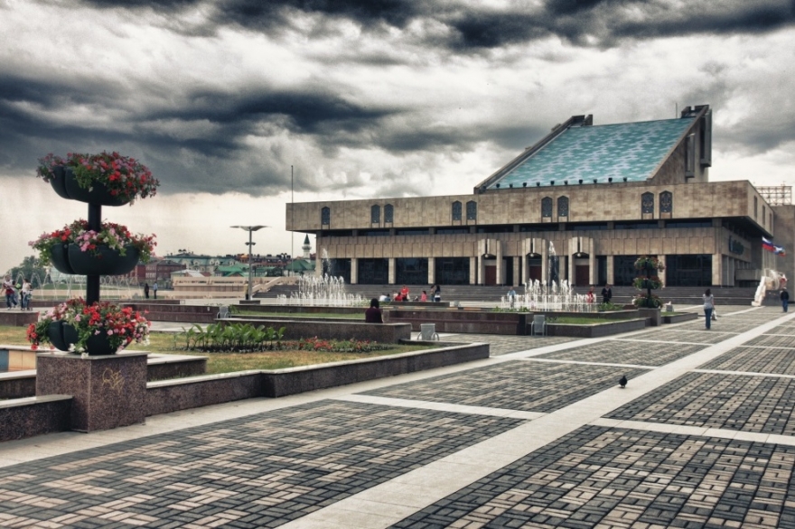 Суббота, 4 марта Проект «Казань глазами инженера» представляет новую экскурсию «Театр имени Камала». За полтора часа ее участники узнают, есть ли у