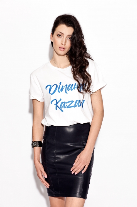 Евгения Старцева Челябинская волейболистка, с 2012 года играет в «Динамо-Казань». Ее функция в команде - связующая. Работа у девушки - сверхзанятая