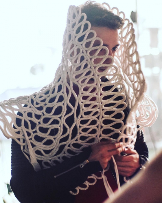 Кирилл Минцев с топом из собственной коллекцией