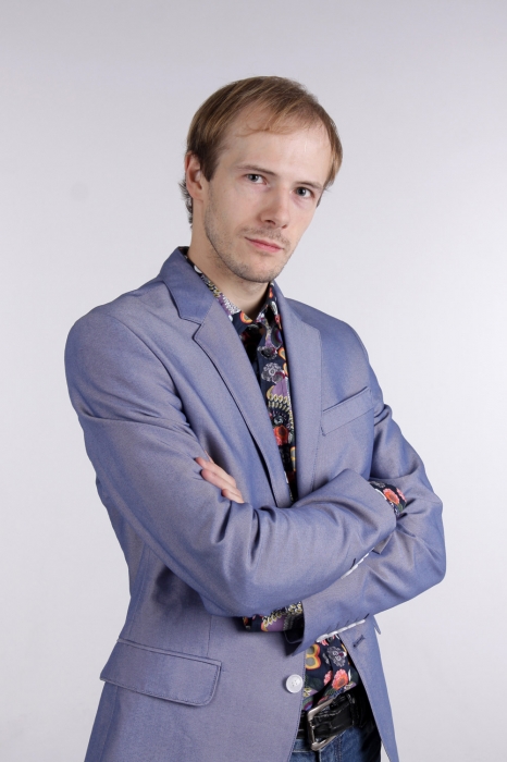 Антон Леонов