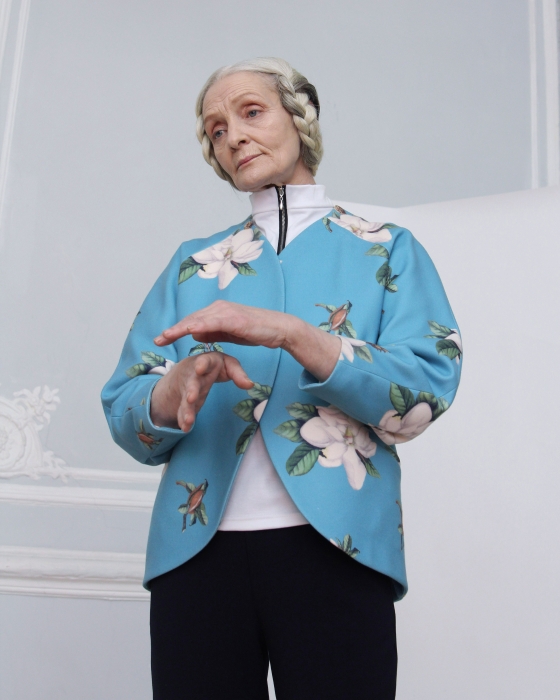 Валентина в лукбуке магазина 8-store