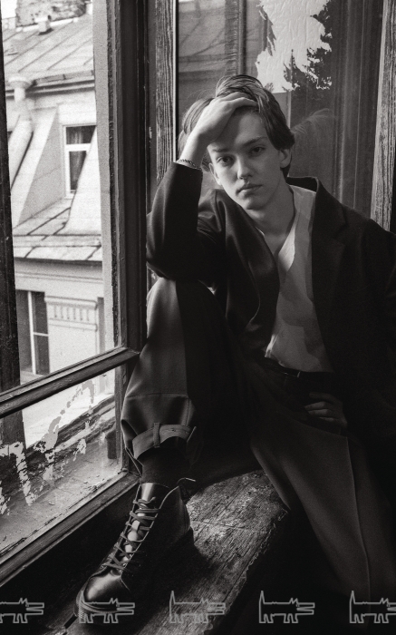 Плащ и брюки Marni,cорочка Our Legacy (все — Au Pont Rouge)