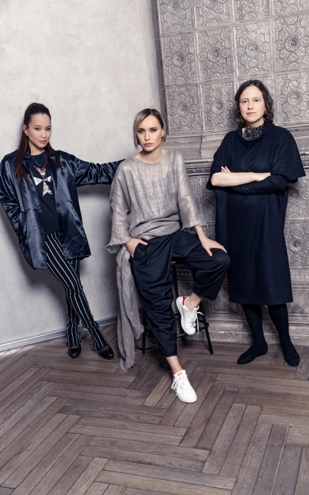 Клиентки модного дома — актриса Евгения Игумнова, пиар-директор Анастасия Дианова и искусствовед Екатерина Андреева