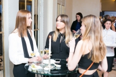 Анна Кротова, Анна Чуприс