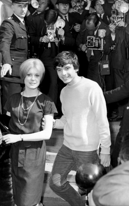 Катрин Денев, 1965 год