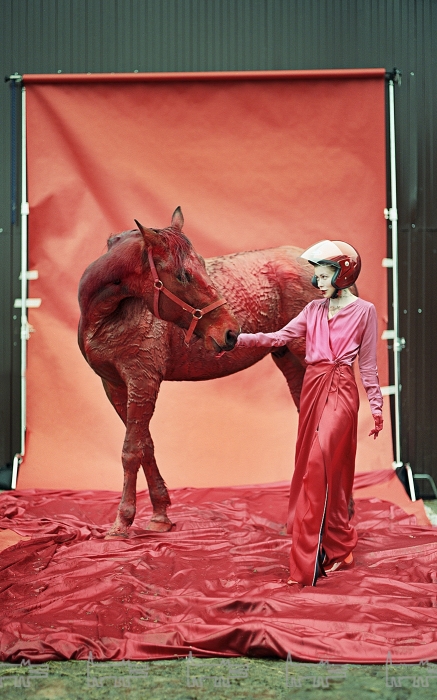 Юлдус Бахтиозина. Платье Attico, брюки Mother of Pearl, сапоги Lemon Jelly (все — ДЛТ)