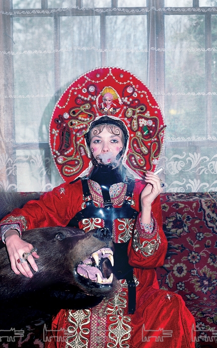 Автопортрет «Маша и медведь». Проект Russ Land. Февраль 2015 года