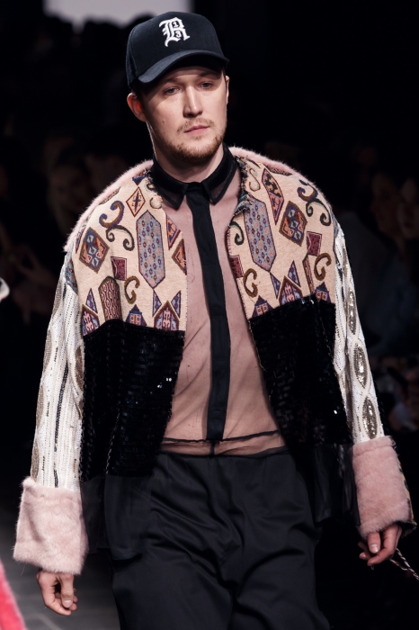 Дизайнер Юра Питенин (Saint-Tokyo) представляет бренд Loh_Apparel