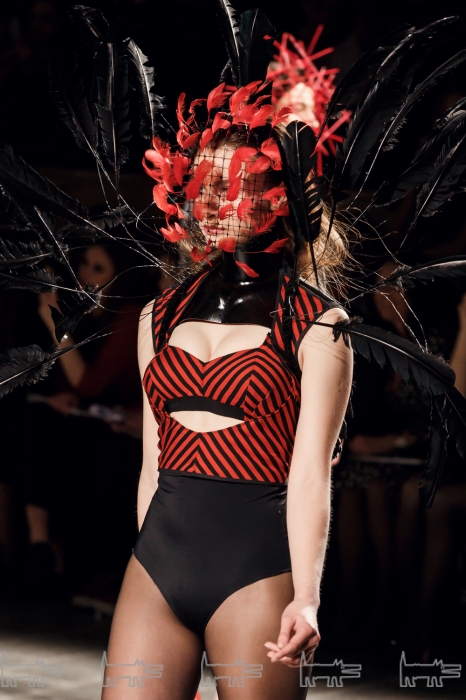 Бренд Amplitude