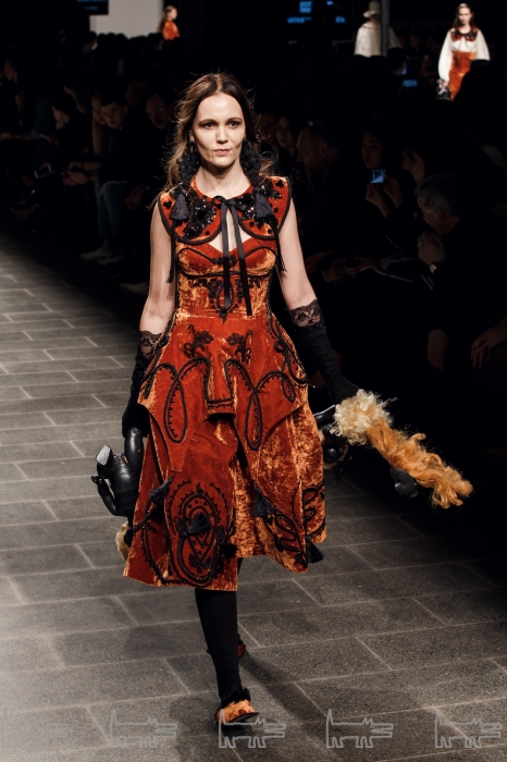 Художник Ирина Дрозд представляет бренд Наташи Тимофеевой