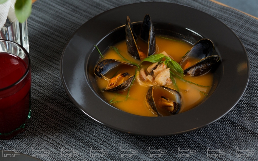 Суп с морепродуктами