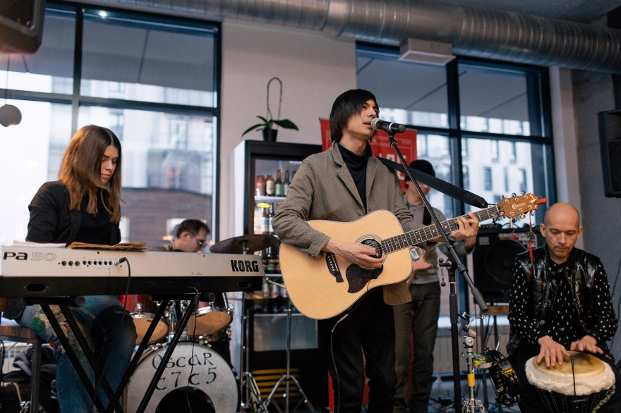 Среда, 12 апреля За две недели до концерта на акции «Мин татарча сөйләшәм» представители татарской альтернативы устроят «Фатирник». Среди участвующих