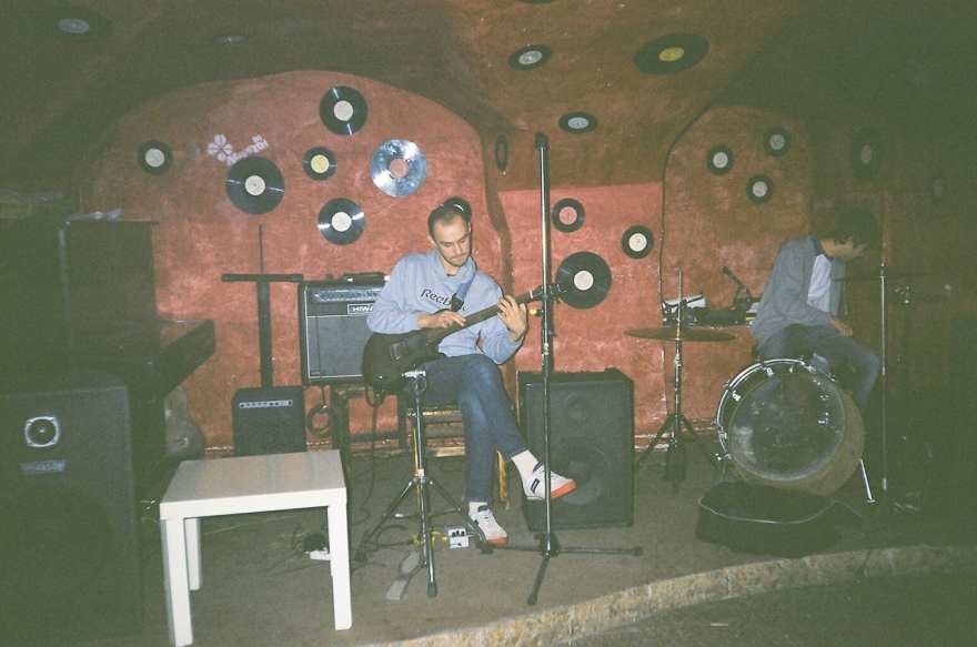 Суббота, 15 апреля Казанские светочи мат-рока YaineYa отыграют новую акустическую программу. Послушаем свежие и уже полюбившиеся песни Семёна