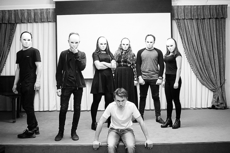 Пятница, 14 апреля Творческое объединение «Калеб» представляет новый проект. Молодые актеры, студенты Казанского театрального училища, собрали