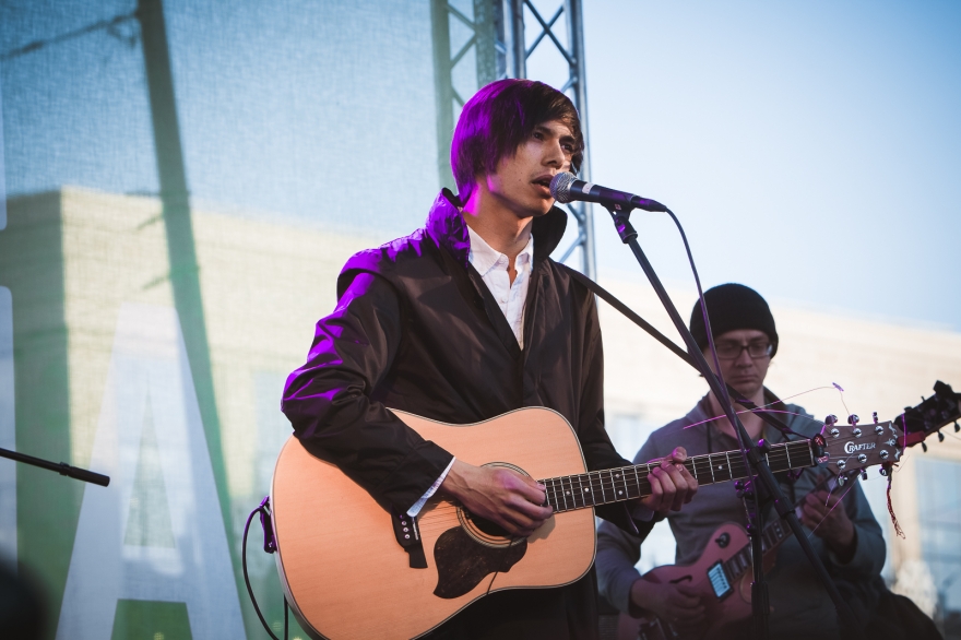 Oscar c7c5 https://vk.com/oscar_c7c5 Британский рок 90-х и нулевых, отголоски блюз-рока 60-х. При этом Oscar c7c5 - наверное, единственная группа