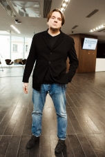 Константин Эрнст