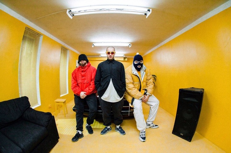 Пятница, 9 мая Спустя пару месяцев киевский вирусный рэп-проект «Грибы» возвращается в Казань. На февральском выступлении группа, сделавшая ставку на