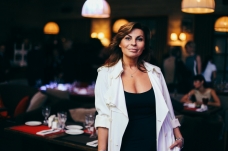 Лена Каричи