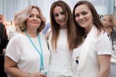 Елена Лейтис, Наталья Лейтис, Виктория Финк