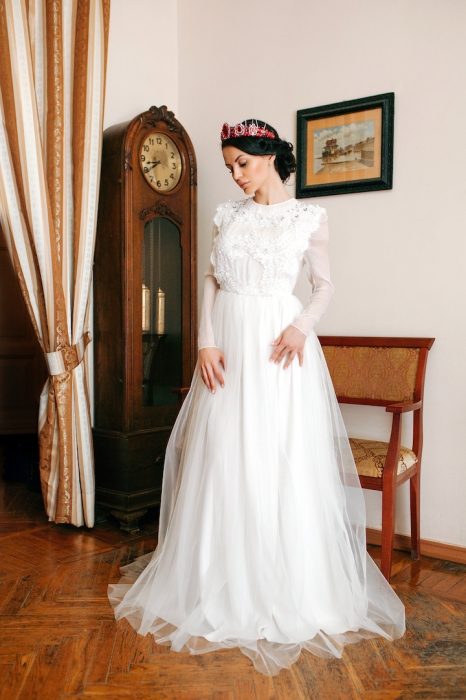 Модель: топ-стилист сети салонов красоты Davidova Евгения Давыдова Дизайнер: Екатерина Демидова, бренд Platelie, победитель on-line голосования