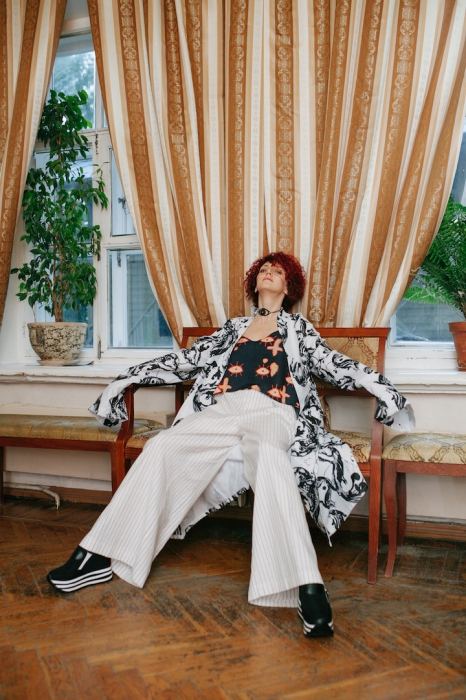 Модель: стилист-имиджмейкер Наталья Кова Дизайнер: Юлия Степанова, бренд «Ая Левская», финалист