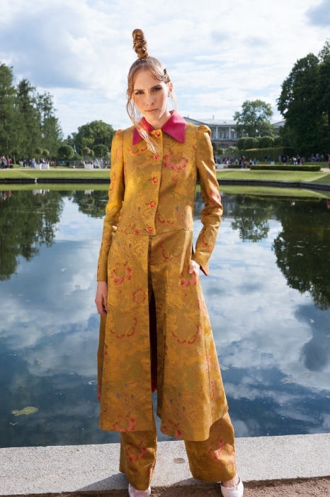 Показ Леонида Алексеева на Зеркальном прудике