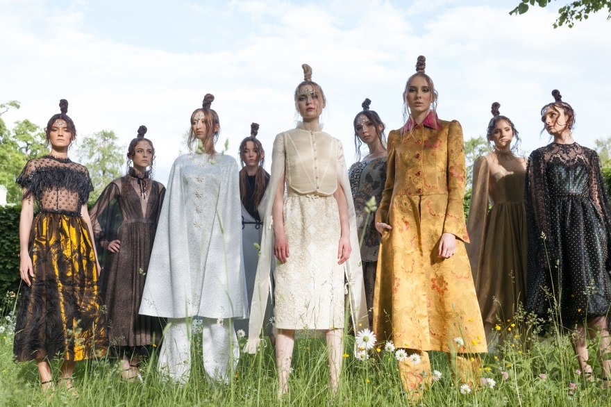 Показ Леонида Алексеева на Зеркальном прудике