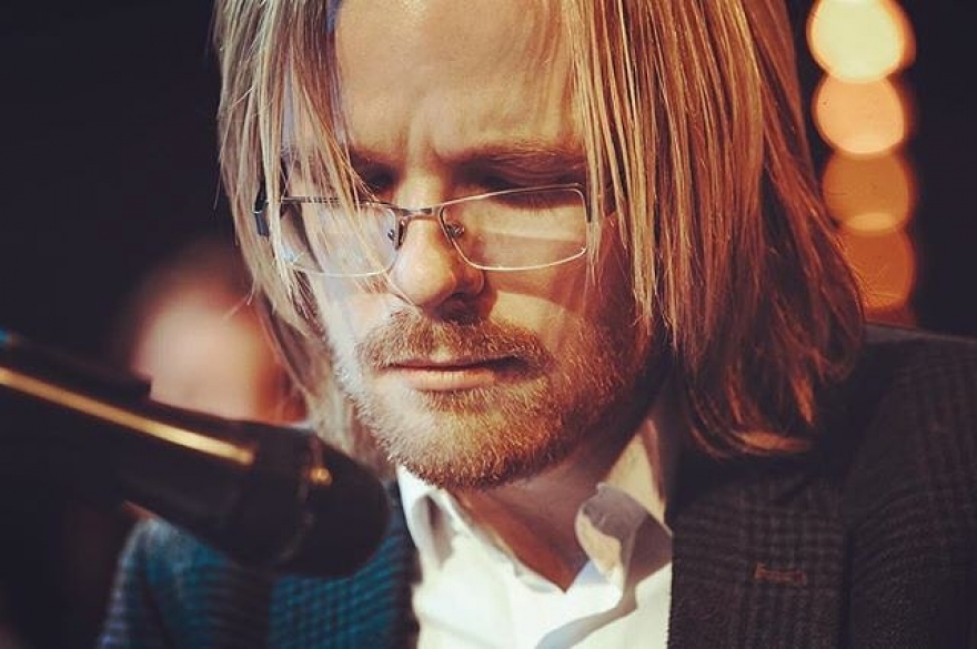 Пятница, 7 июля Сергей Костюжов исполнит хиты «Чиж», «Чайф», «Би-2», «Сплин» на трибьют-концерте, чтобы вы с удовольствием спели главные хиты легенд