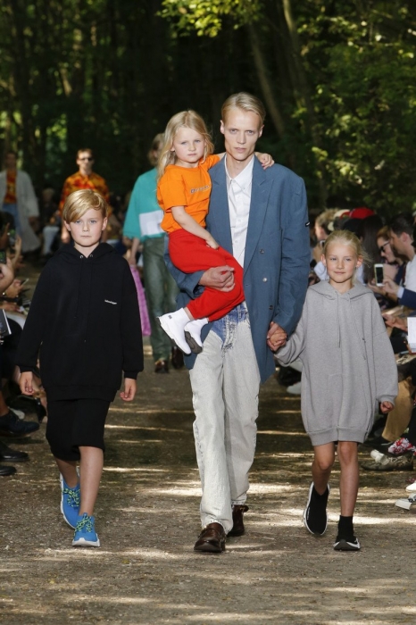 Balenciaga menswear, весна-лето 2018