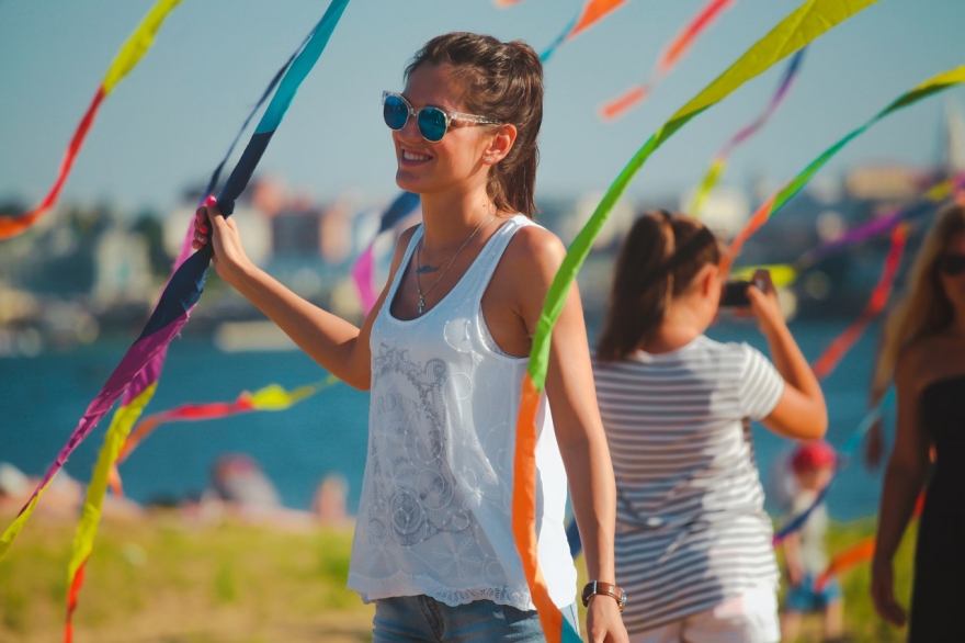 Суббота, 15 июля «Летать легко!» – это проект команды Pnpproject из Санкт-Петербурга, которая занимается воздушными змеями с 2012 года. Воодушевившись