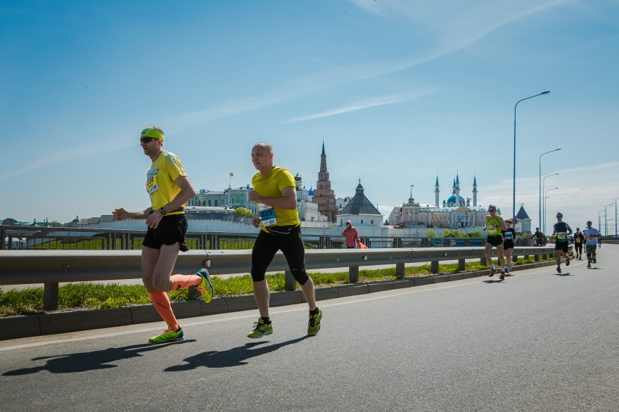 Воскресенье, 16 июляВо время беговой экскурсии по центру Казани группа будет останавливаться для получения информации бегущего экскурсовода. Вы