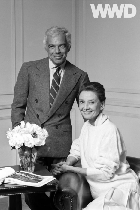 Одри Хепберн и Ральф Лорен на примерке костюмов для документального фильма «Сады Мира», 1990