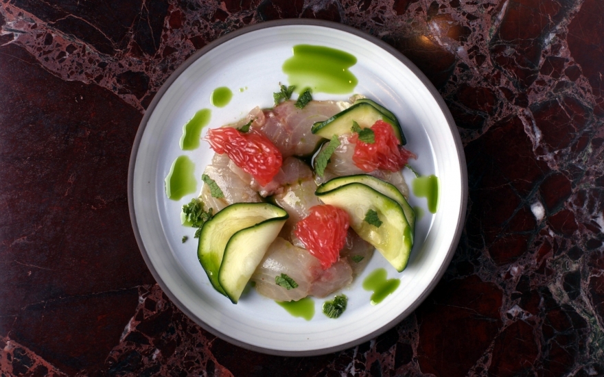 Дорада и грейпфрут