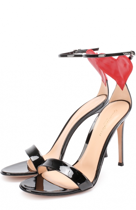 Gianvito Rossi, 42 100 рублей (tsum.ru)