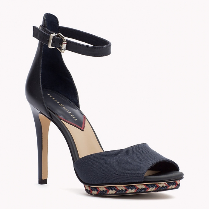 Tommy Hilfiger, 10 990 рублей (Tommy Hilfiger)