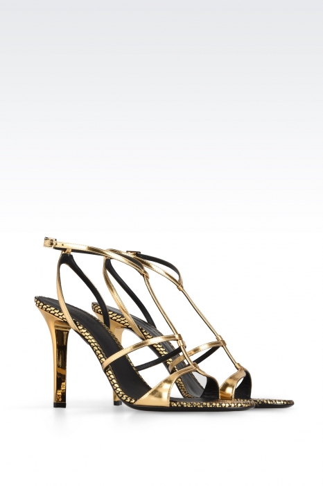 Emporio Armani, 31 500 рублей (armani.com)