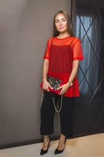 Полина Попова