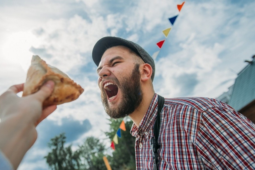 Пятница, 4 августа В пятницу стартует трехдневный гастрономический фестиваль «Вкусная Казань». Посетителей ждут три зоны павильонов — национальная