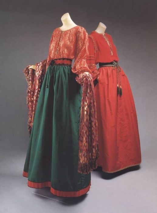 Платья из коллекции «Русские балеты» Ива Сен-Лорана, 1976 год