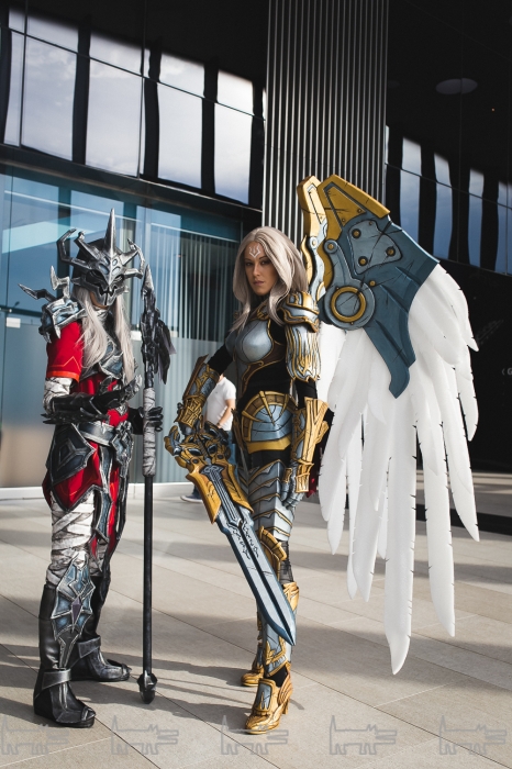 Рыцарь Некрополиса («Герои меча и магии 7») и Уриил («Darksiders»)