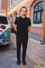 Дмитрий Ларин